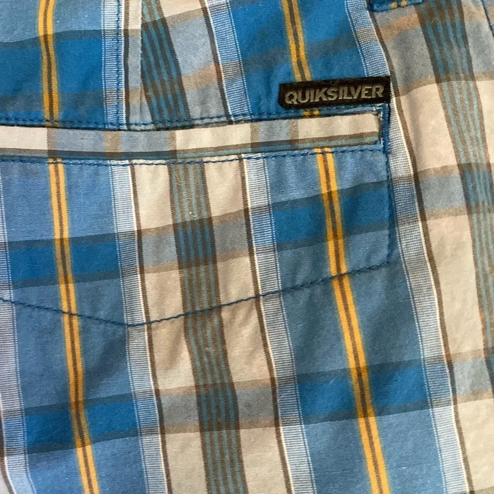 Quiksilver Plaid‎ Shorts